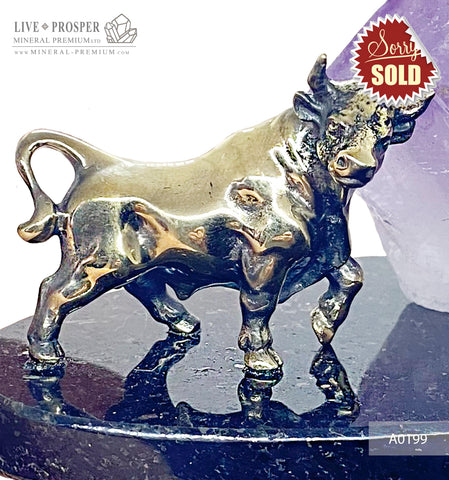 Bronze bull with agate geode amethyst on a dolerite plate A0199