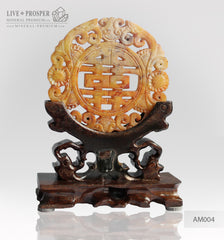 Jade Amulet on a wooden stand Tibetan Endless knot Нефритовый Амулет на подставке из дерева - тибетский узел бесконечности 