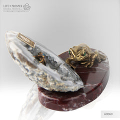 Bronze figures of Frog and Fly with Demantoid eyes on Geodes agate Amethyst druz