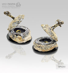 Bronze cupid on a stone agate geode box for an engagement ring on a dolerite plate Бронзовый купидон на каменной шкатулке из жеоды агата для помолвочного кольца на основании из долерита подарок на свадьбу Jewelry box Ювелирная шкатулка  подарок на свадьбу wedding gift 