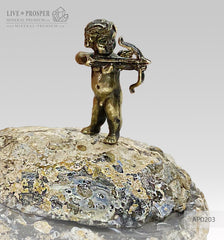 Bronze cupid on a stone agate geode box for an engagement ring on a dolerite plate Бронзовый купидон на каменной шкатулке из жеоды агата для помолвочного кольца на основании из долерита подарок на свадьбу Jewelry box Ювелирная шкатулка  подарок на свадьбу wedding gift 