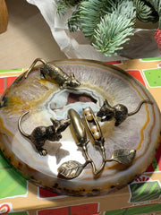 Bronze figures of mice with beans and pearls on an agate slice and a marble plate Бронзовые фигурки мышей с фасолью и жемчугом на срезе агата и пластине из мрамора год крысы 2020 Новый год крысы 2020 подарок на новый год Mineral Premium