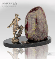 Bronze Gypsy men with Bear cub  Figures with Heliotrope on a Dolerite plate