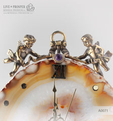 Сlock with bronze angels figures with amethyst insert on a agate plate  Часы с бронзовыми ангелами со вставкой из аметиста на пластине из агата 