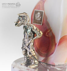 Bronze figure of monkey sheriff with jasper on dolerite marvel A0112