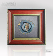 Cabinet picture "Eagle owl- Guardian" agate plate on velvet glue board in wood frame