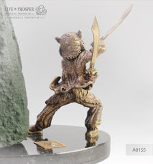 Bronze Samurai with agate geode amethyst on a dolerite plate Бронзовый Самурай с жеодой агата аметистовой друзой на пластине из долерита 
