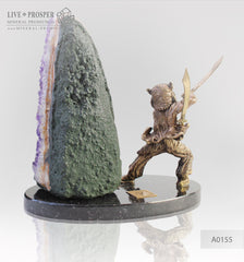 Bronze Samurai with agate geode amethyst on a dolerite plate Бронзовый Самурай с жеодой агата аметистовой друзой на пластине из долерита 
