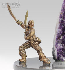 Bronze Samurai with agate geode amethyst on a dolerite plate Бронзовый Самурай с жеодой агата аметистовой друзой на пластине из долерита 