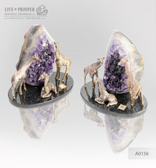 Bronze giraffes family with agate geode amethyst on a dolerite plate Бронзовое Семейство жирафов с жеодой агата аметистовой друзой на пластине из долерита 