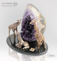 Bronze giraffes family with agate geode amethyst on a dolerite plate Бронзовое Семейство жирафов с жеодой агата аметистовой друзой на пластине из долерита 