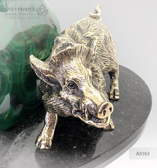 Bronze wild boar with malachite on a plate of dolerite Бронзовый кабан с малахитом на пластине из долерита 