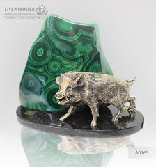 Bronze wild boar with malachite on a plate of dolerite Бронзовый кабан с малахитом на пластине из долерита 