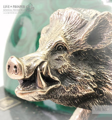 Bronze wild boar with malachite on a plate of dolerite Бронзовый кабан с малахитом на пластине из долерита 