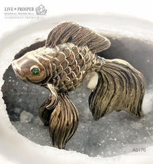 Bronze figure of goldfish with demantoid inserts in amethyst agate geode cave on a dolerite plate - money bank Бронзовая "Золотая" рыбка со вставками из демантоидов в жеоде агата аметистовом гроте на пластине из долерита - копилка для денег