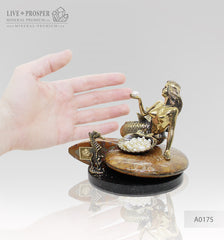Bronze Mermaid and seahorse with River and Sea Pearls on Ammonite dolerite base  Бронзовая Русалочка и Морской конёк с Речным и Морским Жемчугом на Аммоните подставка из долерита 