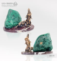 Bronze figures of the Goddess Diana and Cougar with malachite on a marble plate minerelak with bronze gift Mineral Premium gift store Бронзовые Богиня Диана и пума с малахитом на пластине из мрамора подарок руководительнице подарок на восьмое марта подарок женщине лидеру Минерал Премиум магазин авторских подарков 