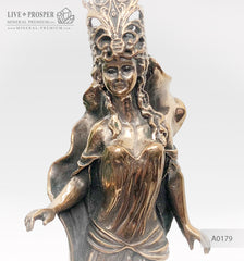 Bronze figures of the Goddess Diana and Cougar with malachite on a marble plate minerelak with bronze gift Mineral Premium gift store Бронзовые Богиня Диана и пума с малахитом на пластине из мрамора подарок руководительнице подарок на восьмое марта подарок женщине лидеру Минерал Премиум магазин авторских подарков 