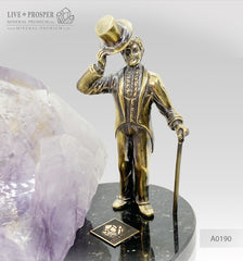 Bronze figures of Gentleman and lady with amethyst on a dolerite plate Бронзовые Amethyst wedding anniversary джентльмен и дама с аметистом на пластине из долерита Аметистовая свадьба
