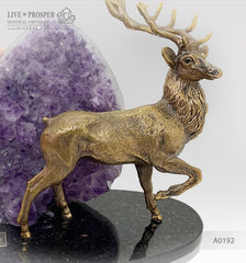 Bronze deer figure with agate geode amethyst druze on a dolerite plate Бронзовый олень с агата жеода аметистовой друзой на пластине из долерита Mineral premium Минерал премиум подарок для руководителя кабинетная скульптура 