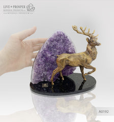 Bronze deer figure with agate geode amethyst druze on a dolerite plate Бронзовый олень с агата жеода аметистовой друзой на пластине из долерита Mineral premium Минерал премиум подарок для руководителя кабинетная скульптура 