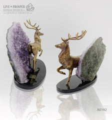 Bronze deer figure with agate geode amethyst druze on a dolerite plate Бронзовый олень с агата жеода аметистовой друзой на пластине из долерита Mineral premium Минерал премиум подарок для руководителя кабинетная скульптура 