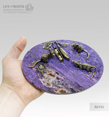 Bronze figures of mice with beans and pearls on a charoite plate Бронзовые фигурки мышей с фасолью и жемчугом на пластине из чароита год крысы 2020 Новый год крысы 2020 подарок на новый год Mineral Premium 