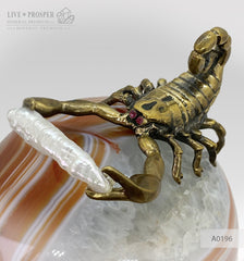 Mineral premium Silver figure of scorpion inside geode agate amethyst sphere with sea pearl and Swarovski inserts on dolerite plate Серебряный скорпион внутри жеоды аметиста агатовой сферы с морской жемчужиной и вставками из Сваровски на пластине из долерита Минерал премиум подарок руководителю подарок скорпионам 