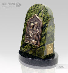 Weding gift bronze overlay of the icon figures of Peter and Fevronia with serpentinite Бронзовая иконка Петра и Февронии на змеевике подарок молодоженам на свадьбу 