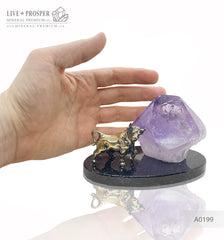 Bronze bull with agate geode amethyst on a dolerite plate Бронзовый бык с жеодой агата аметистовой друзой на пластине из долерита Символ года 2021 2021 год быка Подарок на новый год что подарить в год быка 