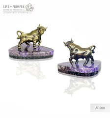 Bronze bull figure with charoite base on a handmade wooden stand Бронзовый бык на срезе из чароита и деревянной подставки ручной работы   Символ года 2021 2021 год быка Подарок на новый год что подарить в год быка 