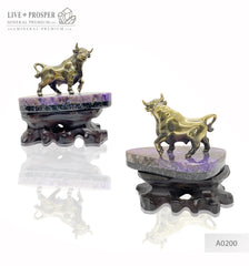 Bronze bull figure with charoite base on a handmade wooden stand Бронзовый бык на срезе из чароита и деревянной подставки ручной работы   Символ года 2021 2021 год быка Подарок на новый год что подарить в год быка 