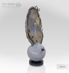 Сlock with bronze scorpion and sea pearl with Swarovski inserts on agate plate and geode agate amethyst sphere on a dolerite base Часы с бронзовым скорпионом и морской жемчужиной со вставками из Swarovski на агатовой пластине и сферы из жеоды аметиста агата на основании из долерита подарок руководителю 