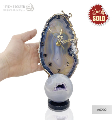 Сlock with bronze scorpion and sea pearl with Swarovski inserts on agate plate  A0202