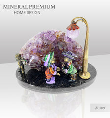 Bronze composition of cupid and sweethearts with a rose flower and street light within geode agate amethyst druzy background and amethyst sphere of amethyst on a dolerite plate Бронзовая композиция с амуром, влюблёнными c розой и уличным фонарём на фоне агата жеода аметистовой друзы и сферой из аметиста на пластине из долерита