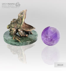 Bronze frog figure with demantoid inserts with an amethyst sphere on a marvel plate Бронзовая лягушка со вставками из демантоидов с шаром из аметиста на пластине из мрамора