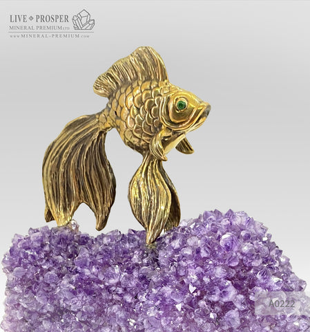 Bronze goldfish figure with demantoids eyes and amethyst on a dolerite plate A0222