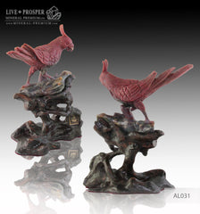 Gift Minerals stone carving red jasper carving of Imperial Parrot " Corella " on a wooden stand Подарки из минералов статуэтка  красная яшма Императорский попугай "Корелла"   на деревянной подставке