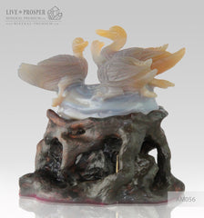 Solid Agate carving of Three Mandarin ducks on a wooden stand Три уточки Мандаринки из агата на деревянной подставке