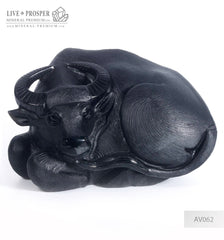 Solid black obsidian Bull carving Бык из черного обсидиана 