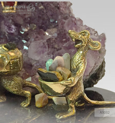 Bronze Dwarf with Miners mouse Figures at Amethyst mine on dolerite plate  Бронзовые Гном с шахтерами Мышами в шахте из Аметиста на пластине из долерита 