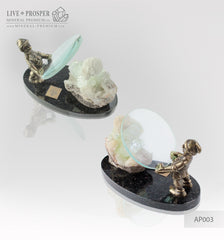 Bronze dwarf figure with a magnifying glass and apophyllite on a dolerite plate Бронзовый гном с увеличительным стеклом и апофиллитом на пластине из долерита 