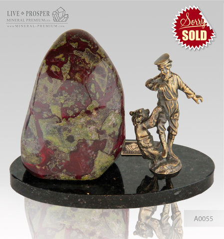 Bronze Gypsy men with Bear cub  Figures with Heliotrope on a Dolerite plate