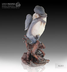 Solid Agate carving of Two owls on a branch with Amethyst Druze hollow on a Wooden stand Два филина на ветке из агата с аметистовой друзой на деревянной подставке  שני ינשופי נשרים על ענף אגת עם דרוז אמטיסט על מעמד עץ