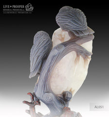 Solid Agate carving of Two owls on a branch with Amethyst Druze hollow on a Wooden stand Два филина на ветке из агата с аметистовой друзой на деревянной подставке  שני ינשופי נשרים על ענף אגת עם דרוז אמטיסט על מעמד עץ