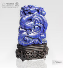 Lapis lazuli carving of a dragon in medieval German style on a wooden stand Резной дракон в средневековом Германском стиле из лазурита на деревянной подставке оберег от сглаза protects from evil eye stone carving  резьба по камню Лаузрит дракон из лазурита Lapis lazuli dragon