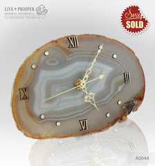 Сlock with Bronze bumblebee with Demantoid inserts on Agate plate
