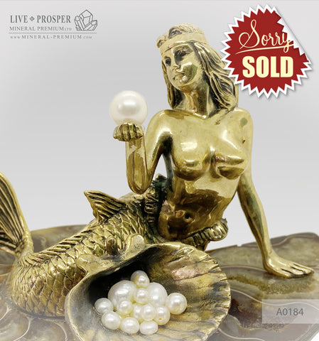 Bronze Mermaid Figure with River and Sea Pearls on Ammonite A0184