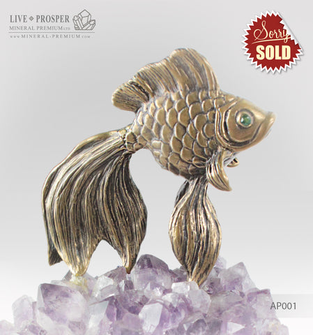 Bronze figure of Goldfish with Demantoid eyes and Amethyst on a Dolerite plate